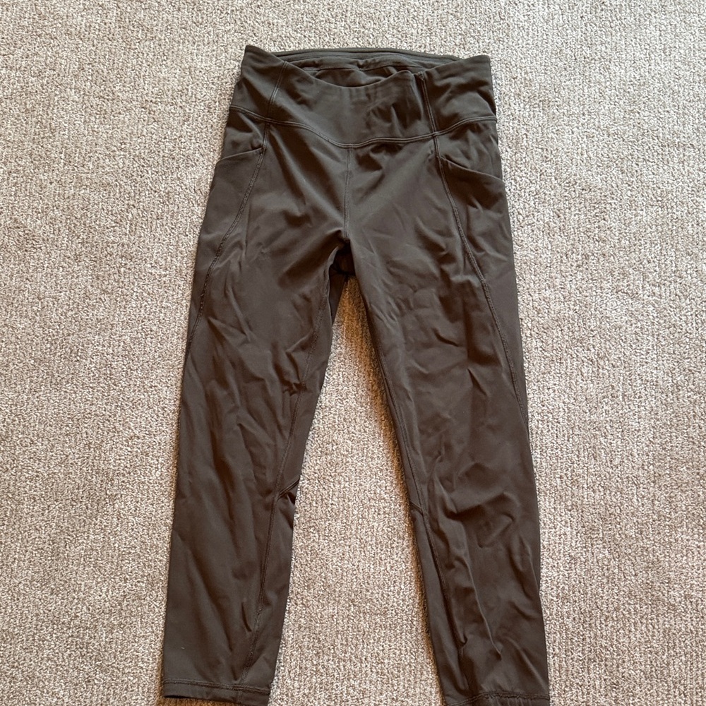 Lululemon Dark Green mid- length Leggings